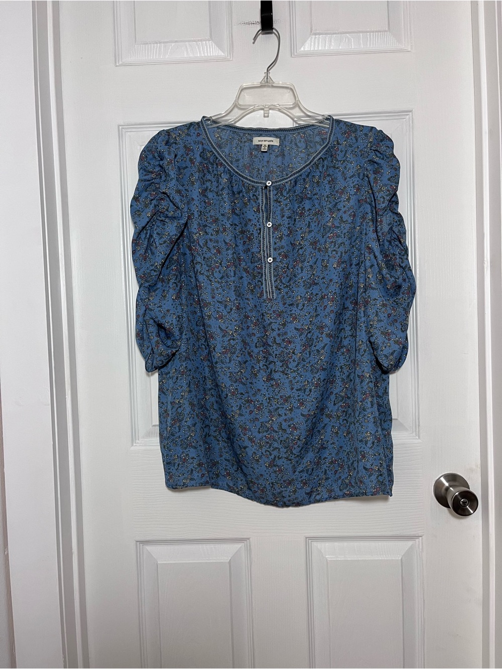 Max Studio Blue Floral Puff-Sleeve Henley Top